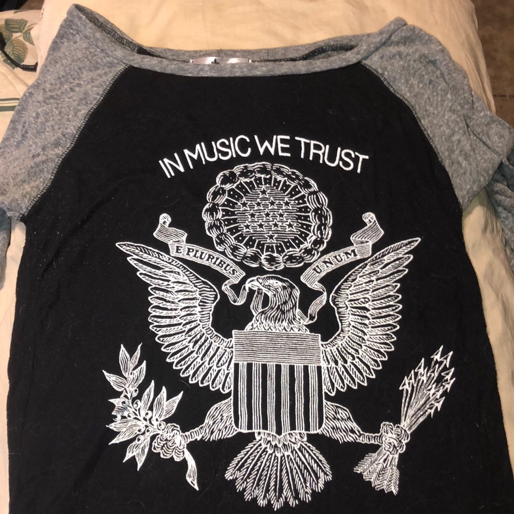 Gently used shirt
